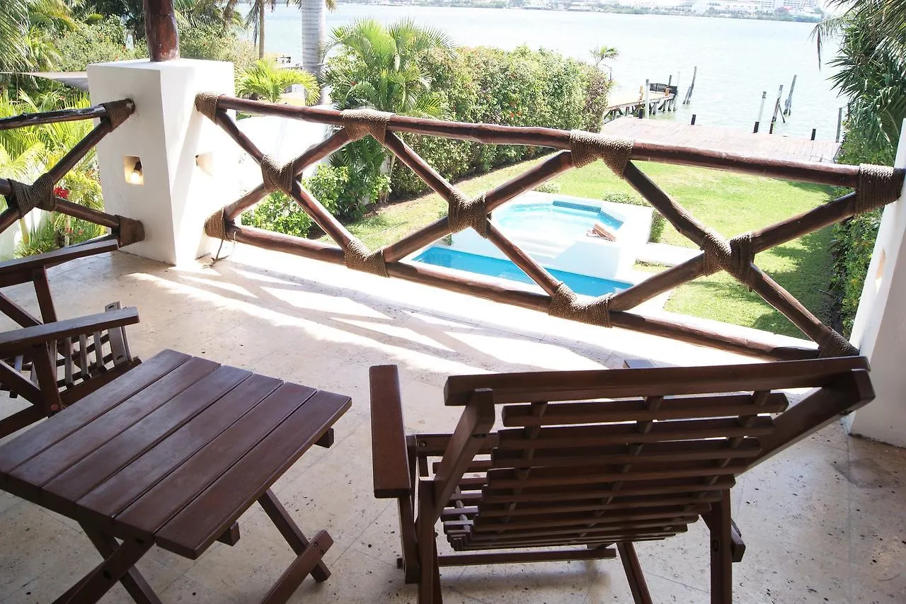 Caribbean Cancun Luxury B&B Мексика