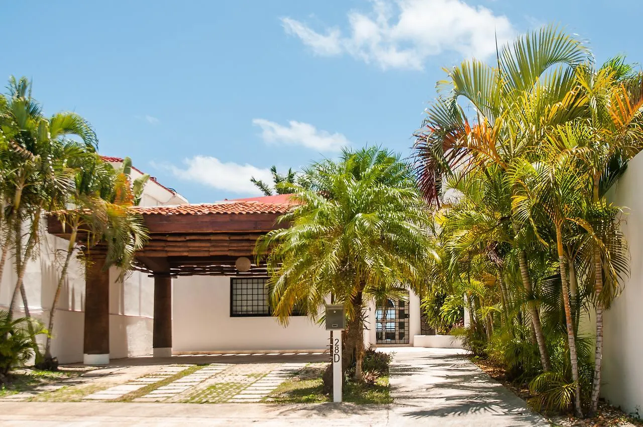 Caribbean Cancun Luxury B&B 2*,