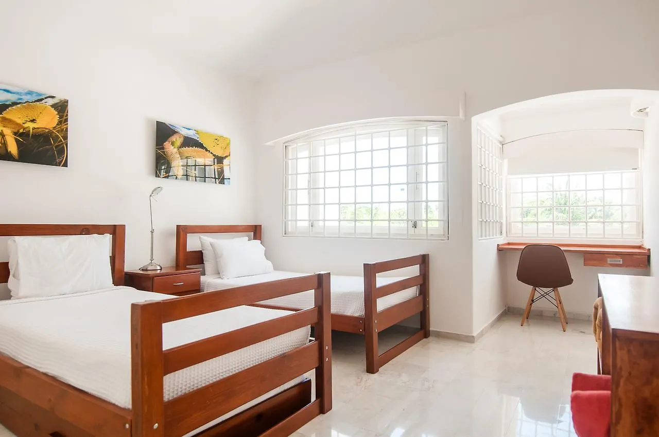 Caribbean Cancun Luxury B&B 2*,  멕시코
